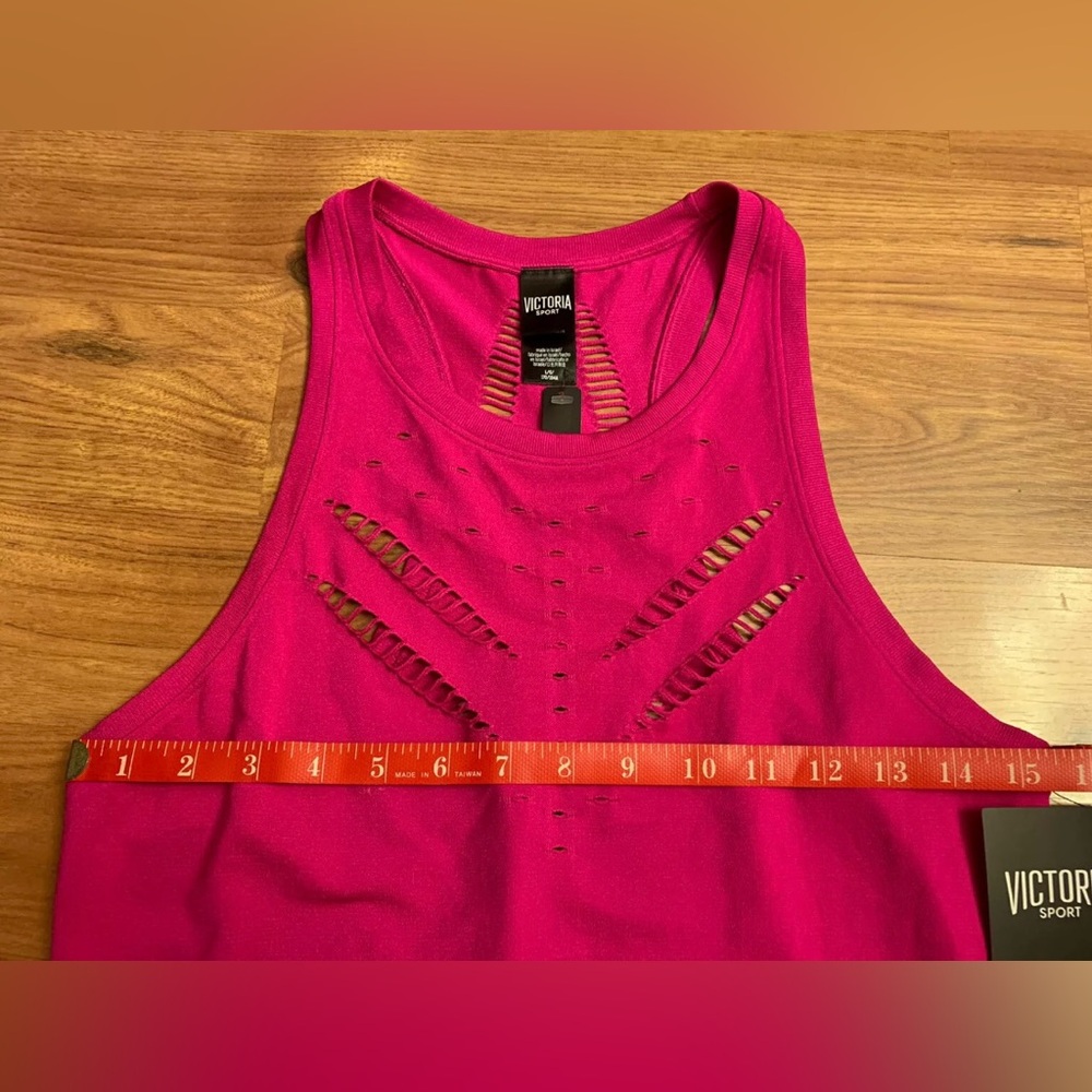 NEW- Victoria’s Secret Hot Pink Sport Seamless Perforation Tank Top Women Large - Picture 11 of 12